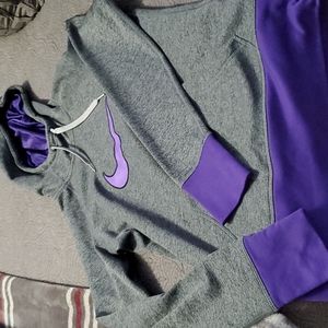 Nike therma fit hoodie